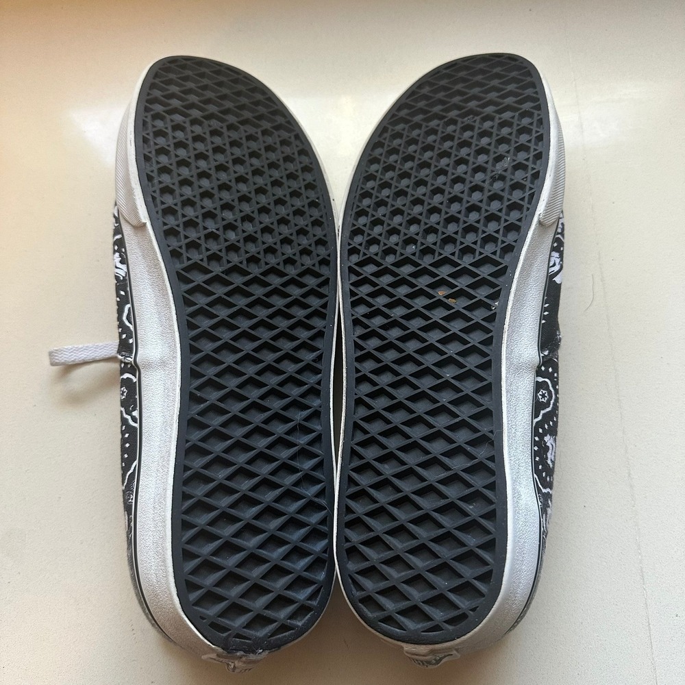 Vans Star Wars Stormtrooper Paisley Bandana Authentic Shoes Mens 11 Black White - Picture 7 of 8